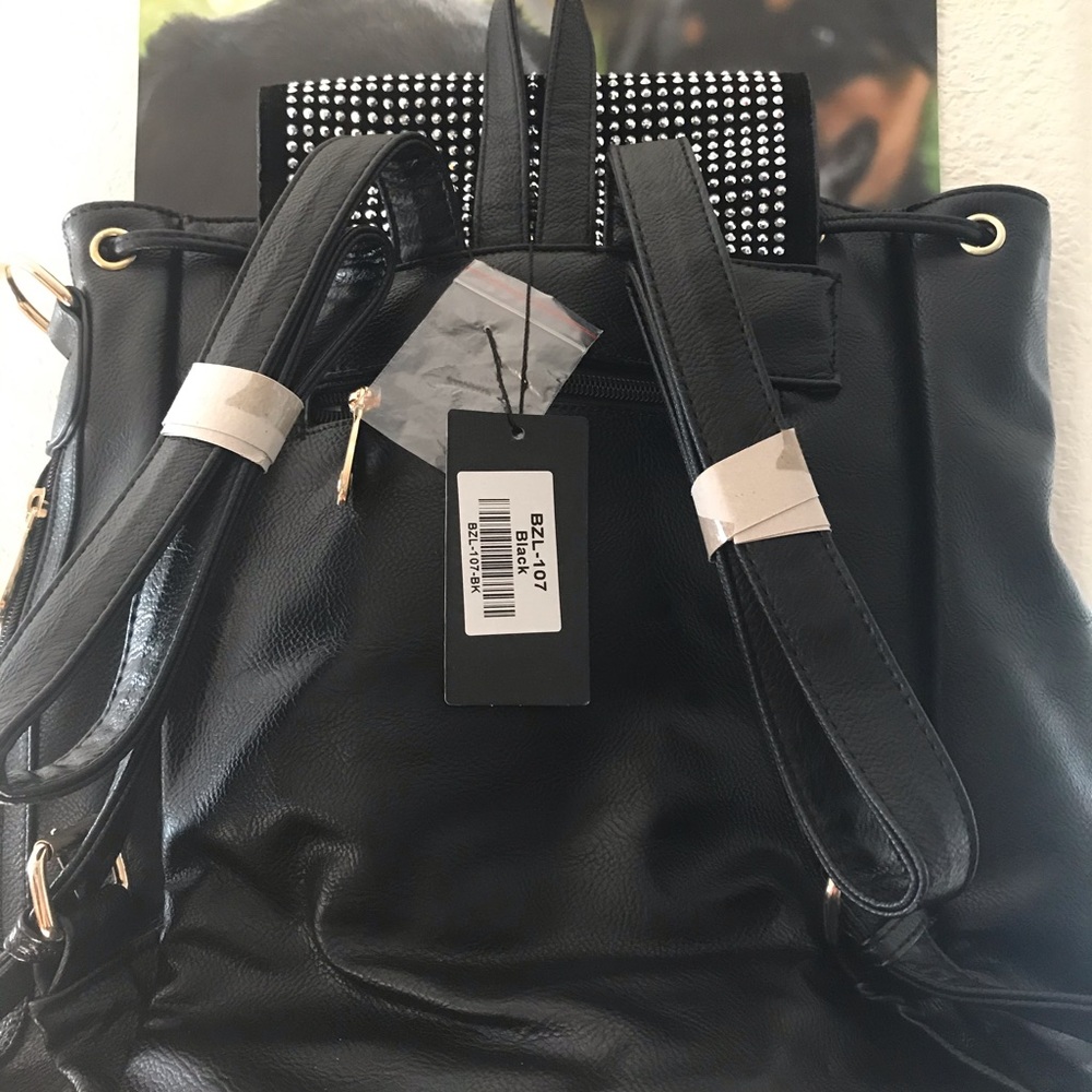 🎉HP🎉Bling Rhinestone Accent Drawstring Backpack - Picture 4 of 6